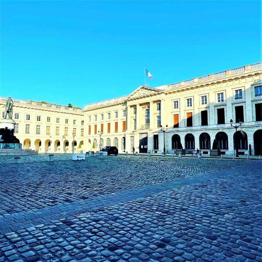 Augustins Appartement T2 Lumineux Proche Cathedrale Reims Exterior foto